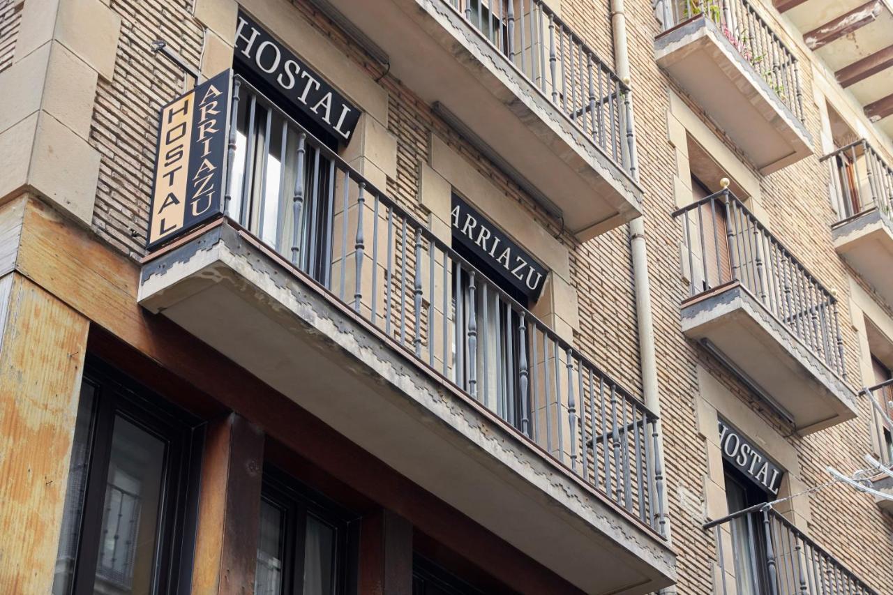 Hostal Arriazu ปัมโปลนา ภายนอก รูปภาพ