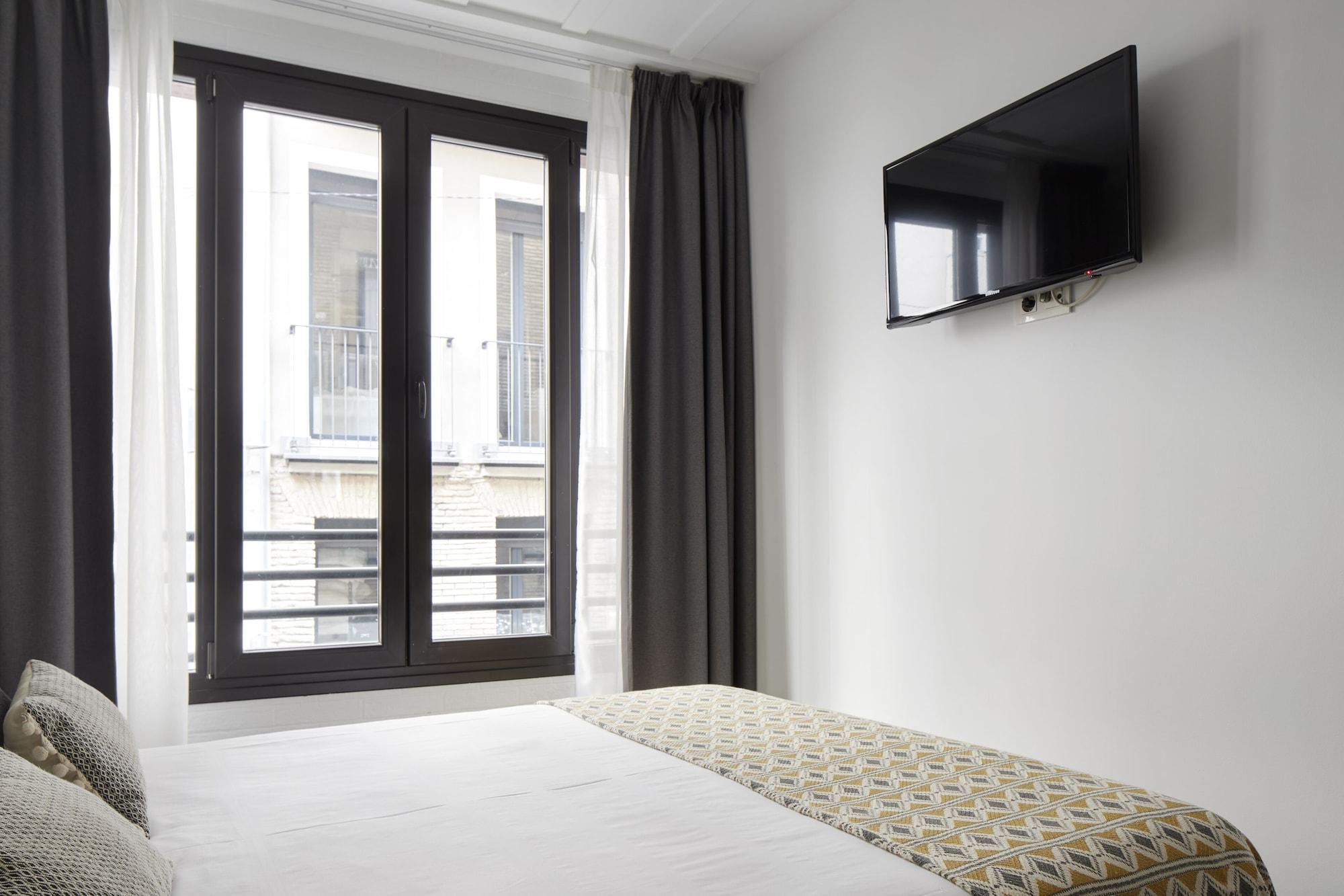 Hostal Arriazu ปัมโปลนา ภายนอก รูปภาพ