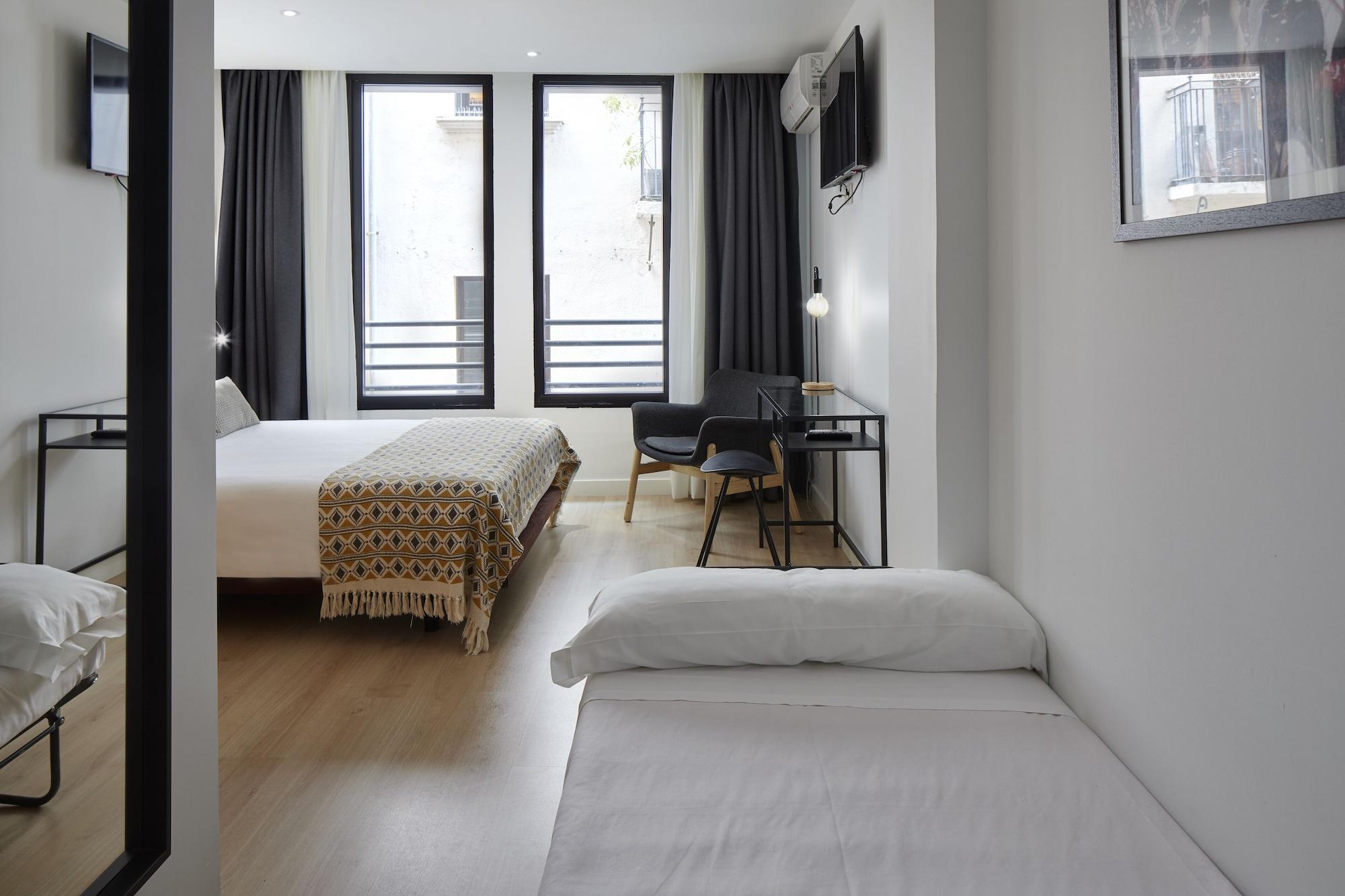 Hostal Arriazu ปัมโปลนา ภายนอก รูปภาพ