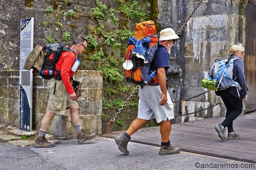 Hostal Arriazu ปัมโปลนา ภายนอก รูปภาพ