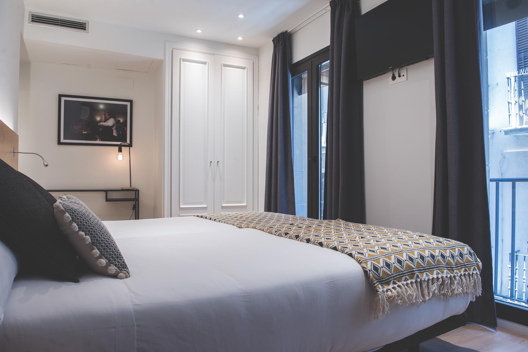 Hostal Arriazu ปัมโปลนา ภายนอก รูปภาพ